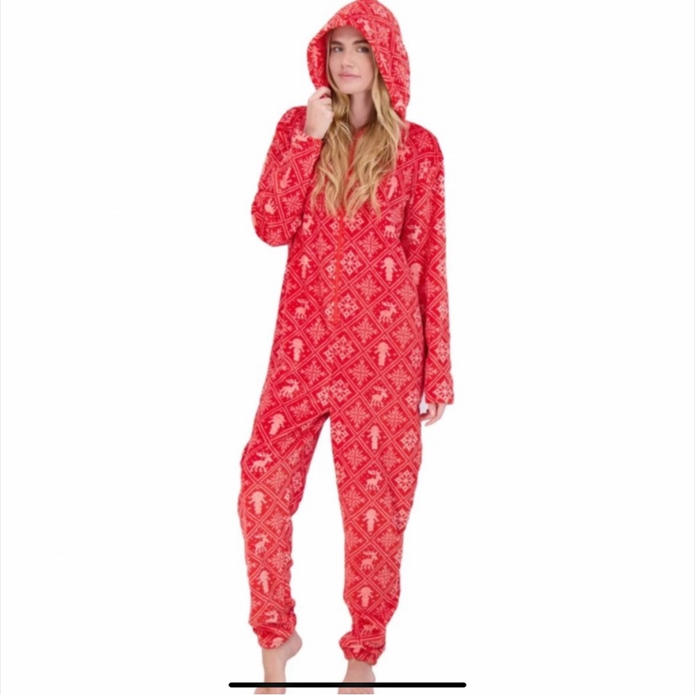 HOODED NYC UNDERGROUND SLEEPER